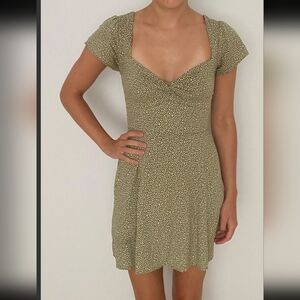 Abercrombie Women's Medium Sage Green‎ Dress Babydoll Peasant Cottage Prairie